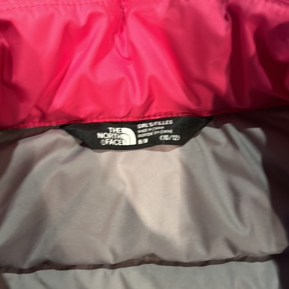 North face coat Girl size 10/12 - Picture 2 of 3